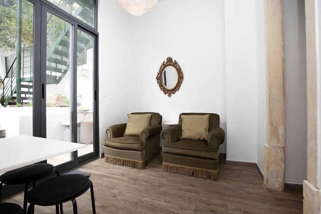 Vintage Apartment W/ Terrace Lisboa Portekiz